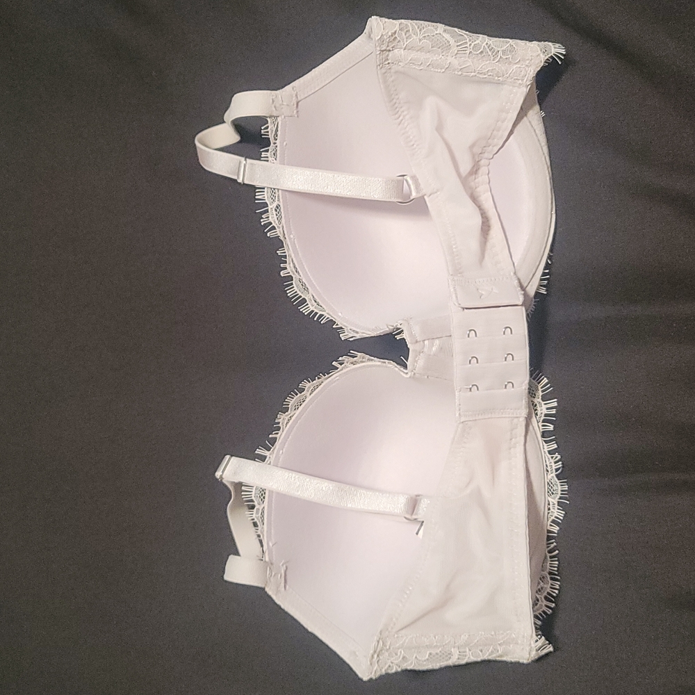 Victoria Secret Rhinestone Bra - Picture 4 of 6